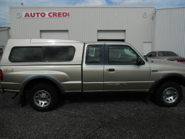 Mazda B-Series 3.6 AT 4WD LS Pickup Truck