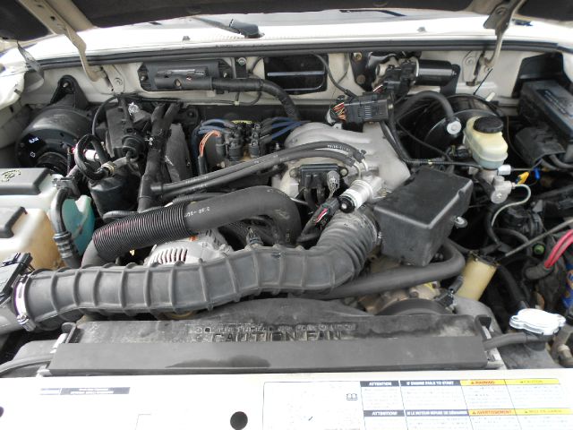 Mazda B-Series 1999 photo 3