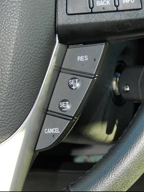 Mazda CX-7 2011 photo 3