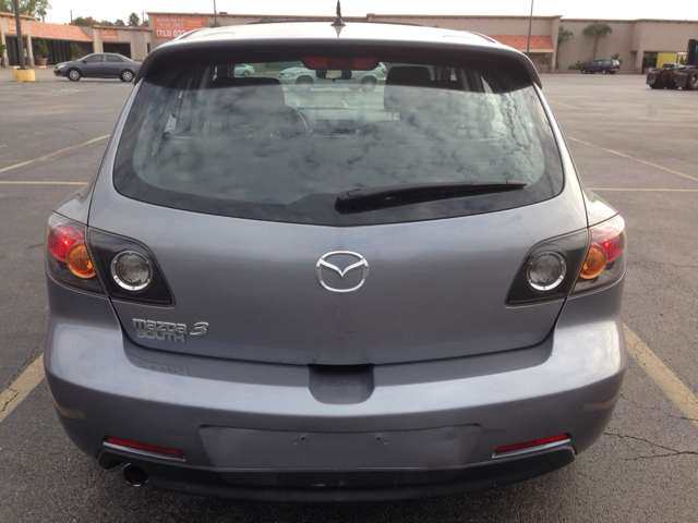 Mazda Mazda3 2004 photo 4