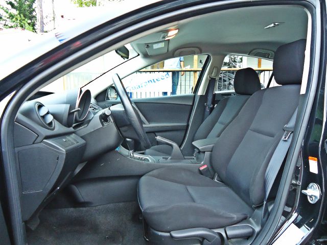 Mazda Mazda3 2011 photo 1