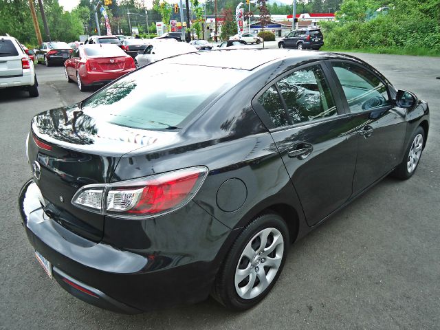 Mazda Mazda3 2011 photo 3