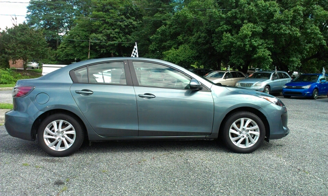 Mazda Mazda3 2012 photo 1