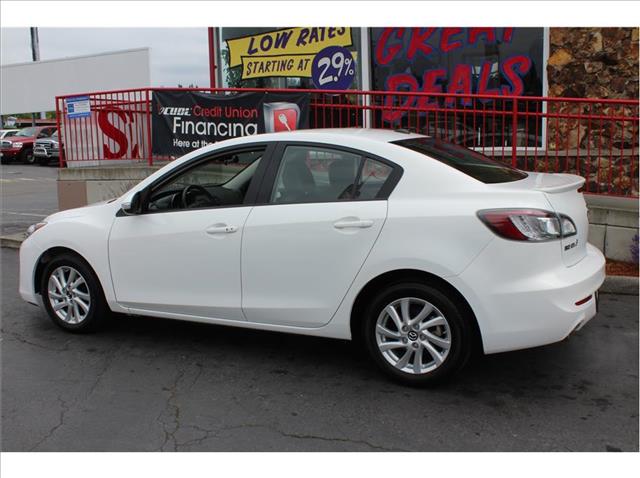 Mazda Mazda3 2013 photo 3