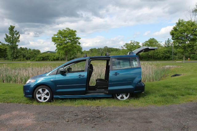Mazda Mazda5 2006 photo 1