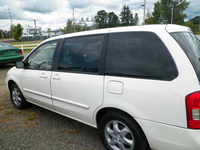 Mazda MPV 2000 photo 2
