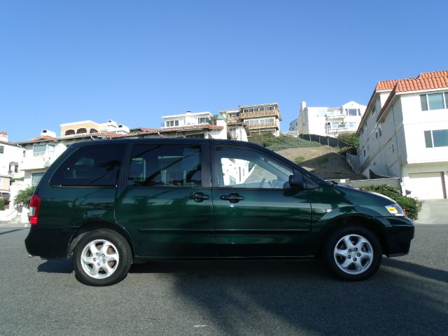 Mazda MPV 2000 photo 1