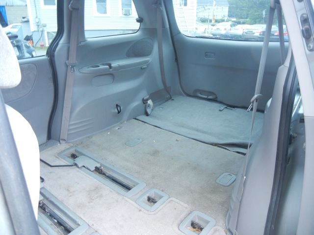 Mazda MPV 2001 photo 4