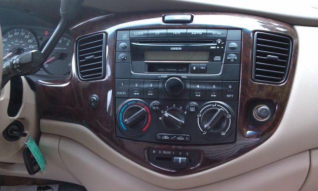 Mazda MPV 2001 photo 0