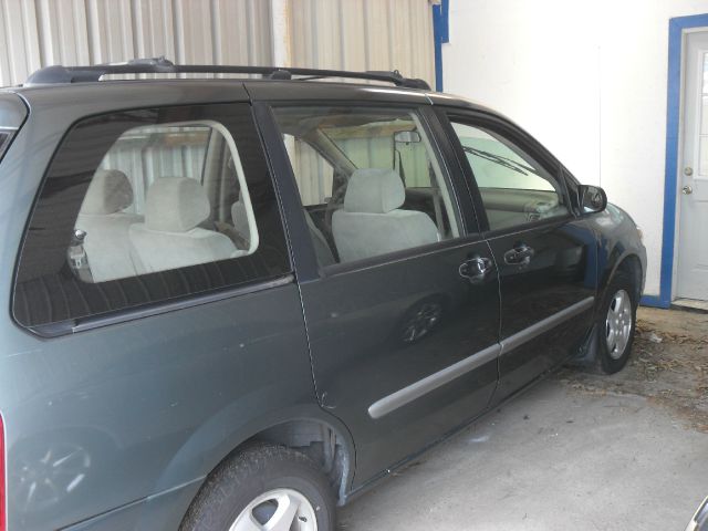 Mazda MPV 2001 photo 2
