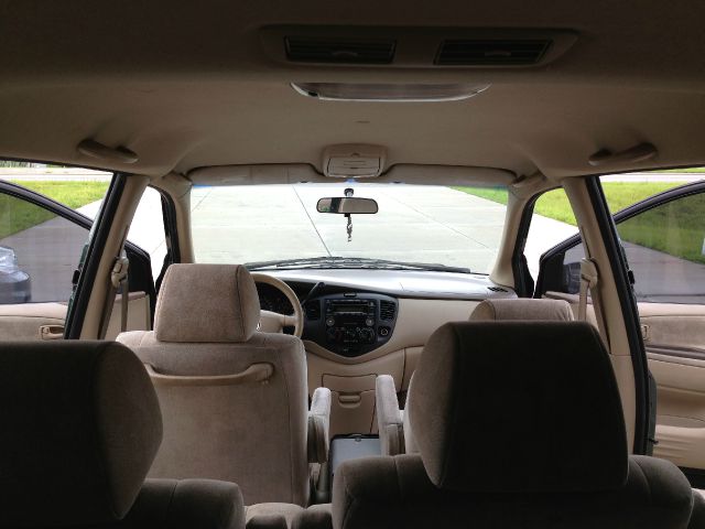 Mazda MPV 2002 photo 1