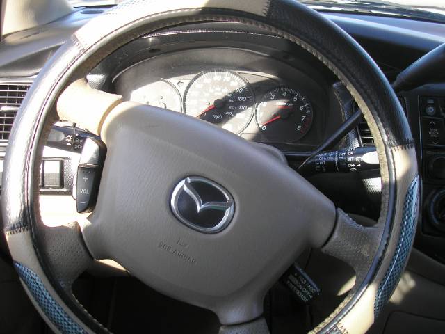Mazda MPV 2002 photo 4