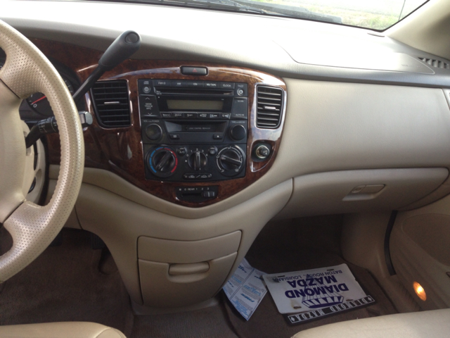 Mazda MPV 2002 photo 2