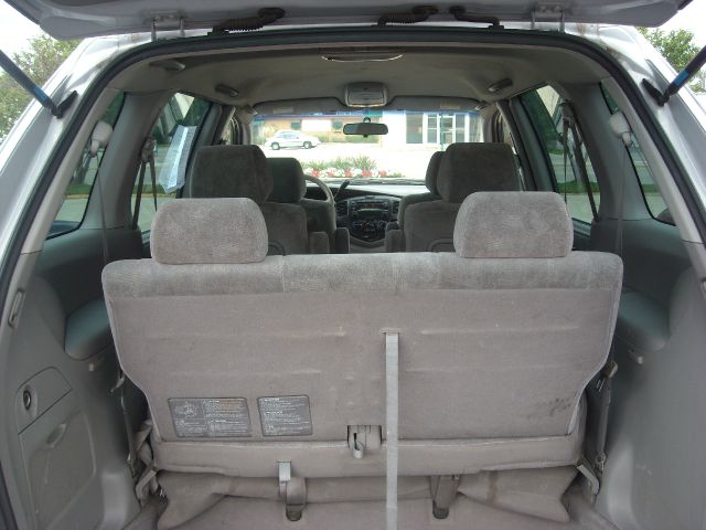 Mazda MPV 2003 photo 1