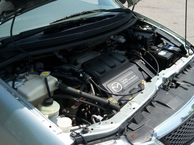 Mazda MPV 2003 photo 10