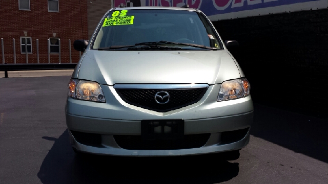 Mazda MPV 2003 photo 2