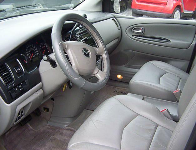 Mazda MPV 2003 photo 4