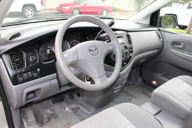 Mazda MPV 2004 photo 3