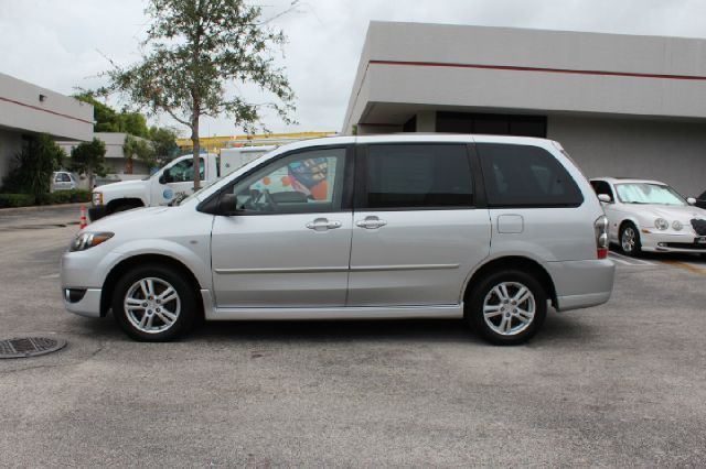 Mazda MPV 2004 photo 4