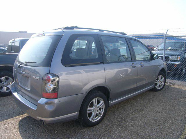 Mazda MPV 2004 photo 1