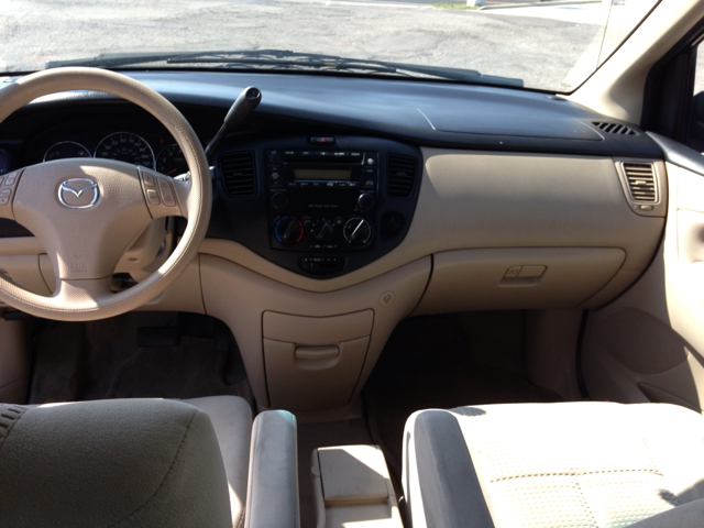 Mazda MPV 2005 photo 1