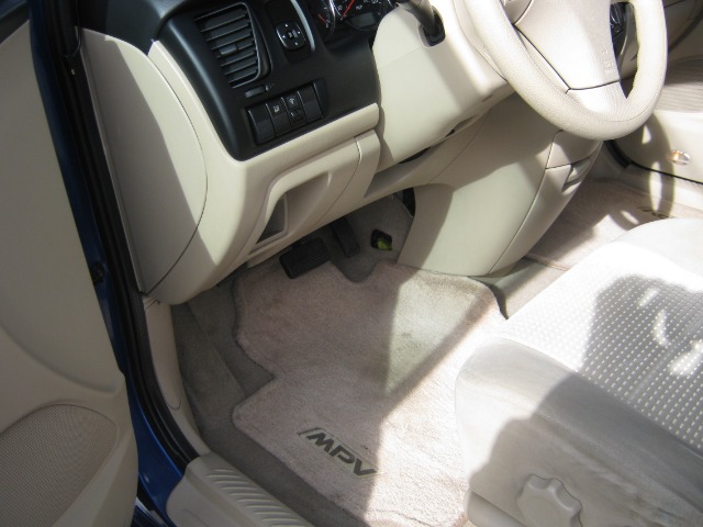 Mazda MPV 2005 photo 1