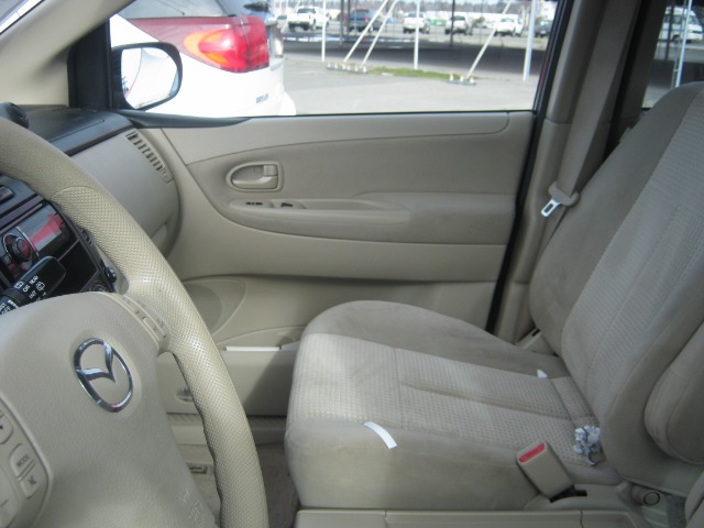Mazda MPV 2005 photo 2