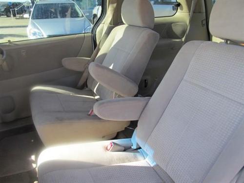 Mazda MPV 2005 photo 3