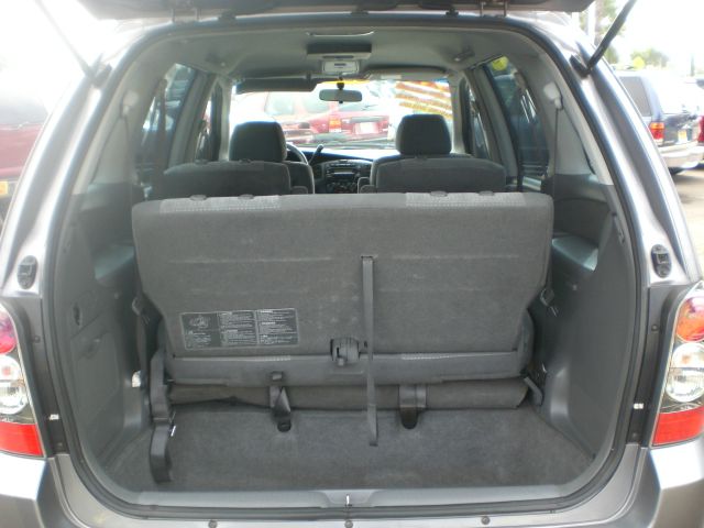 Mazda MPV 2005 photo 2