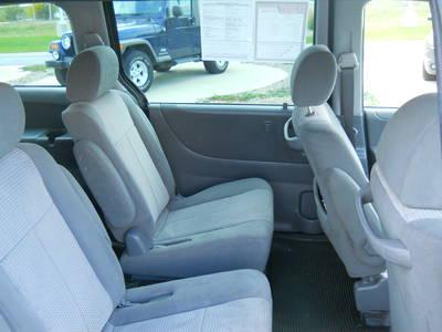 Mazda MPV 2005 photo 4