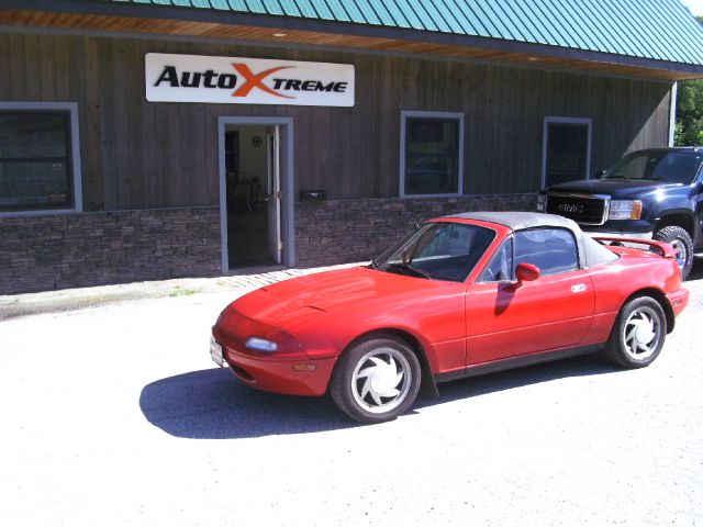 Mazda MX-5 Miata 1990 photo 2