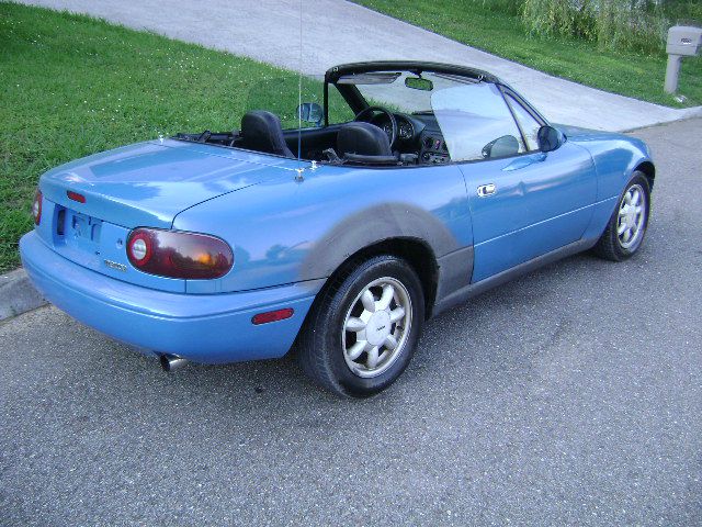 Mazda MX-5 Miata 1990 photo 4