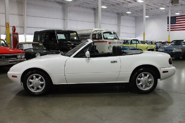 Mazda MX-5 Miata 1990 photo 3