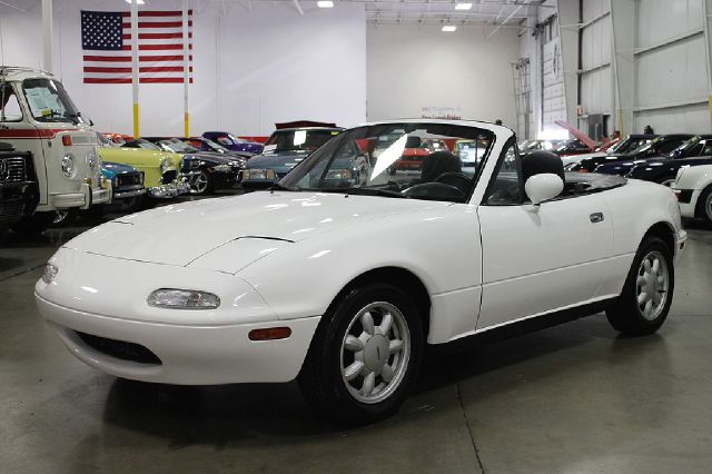 Mazda MX-5 Miata 1990 photo 4