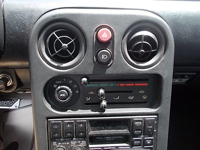 Mazda MX-5 Miata 1990 photo 1