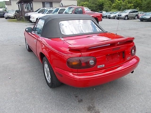 Mazda MX-5 Miata 1990 photo 18