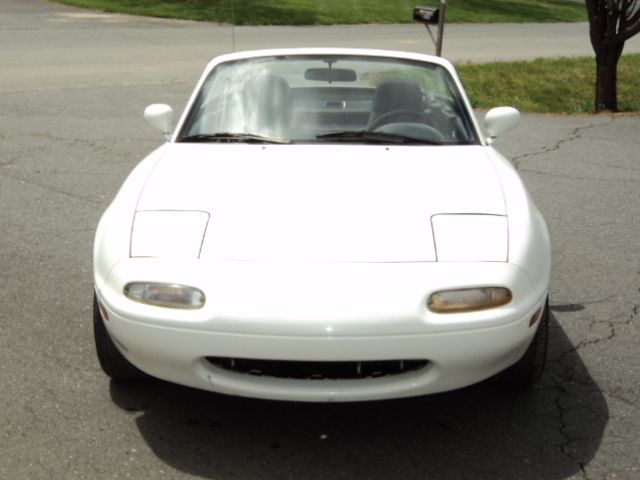 Mazda MX-5 Miata 1990 photo 2