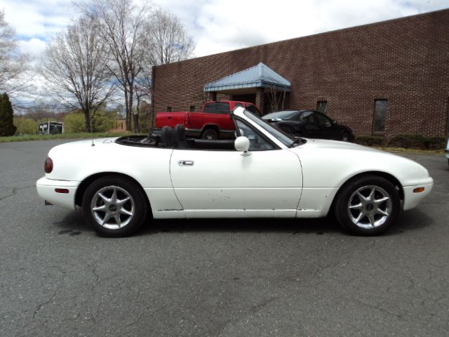 Mazda MX-5 Miata 1990 photo 5