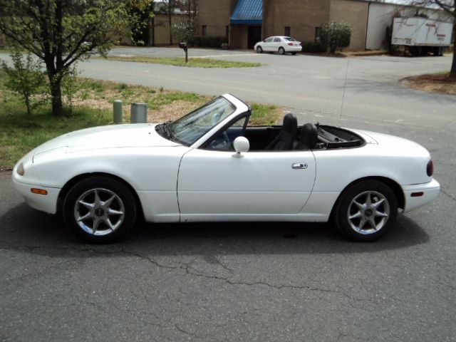 Mazda MX-5 Miata 1990 photo 7