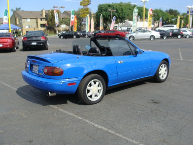 Mazda MX-5 Miata 1991 photo 4