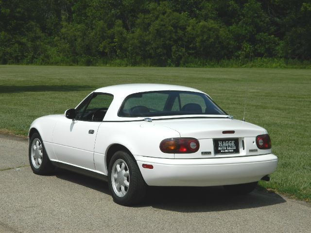 Mazda MX-5 Miata 1992 photo 3