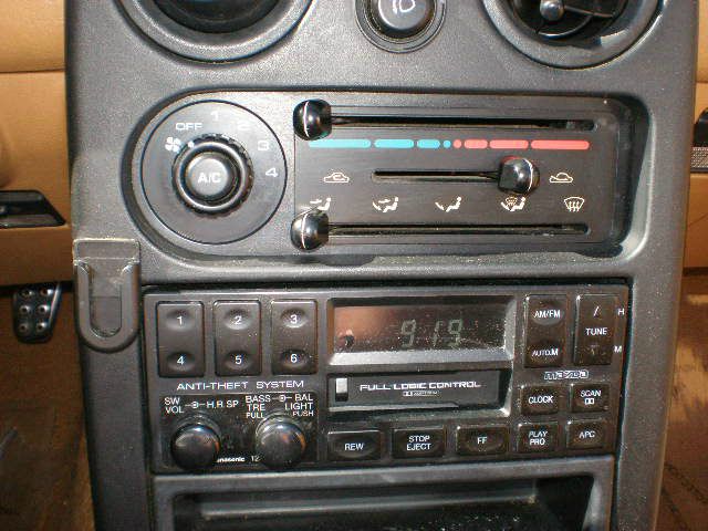 Mazda MX-5 Miata 1992 photo 6