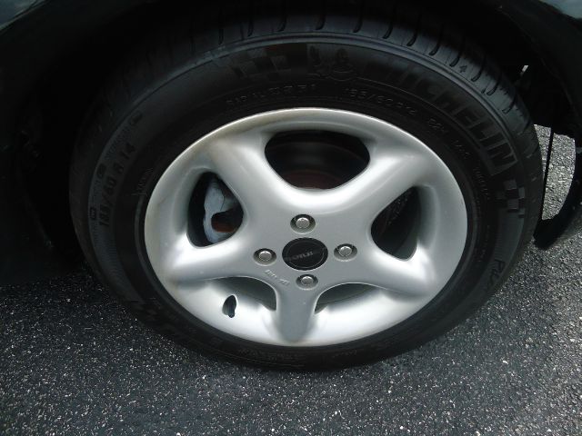 Mazda MX-5 Miata Base Convertible