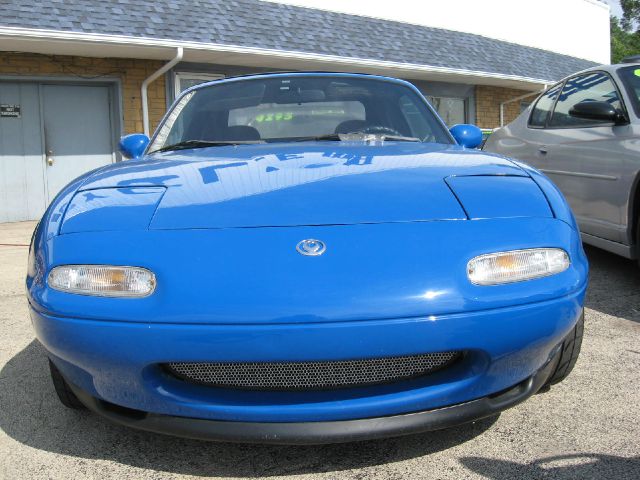 Mazda MX-5 Miata 1993 photo 2