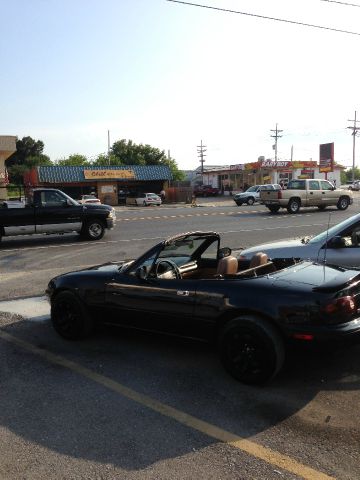 Mazda MX-5 Miata Base XE GLE GXE Convertible