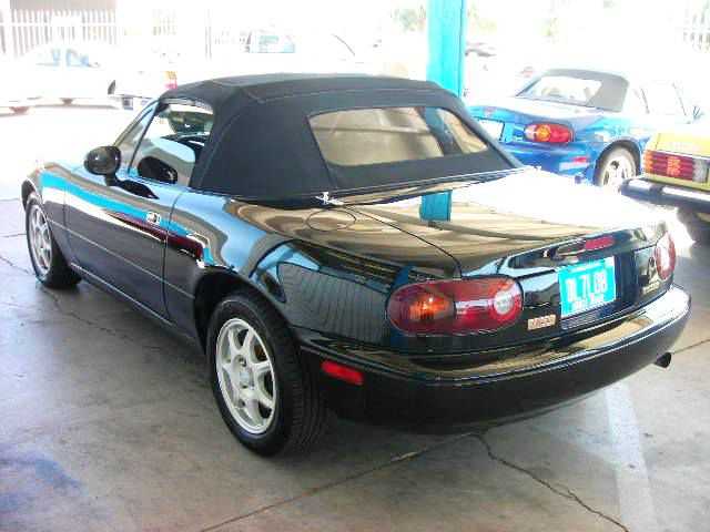 Mazda MX-5 Miata 1995 photo 3
