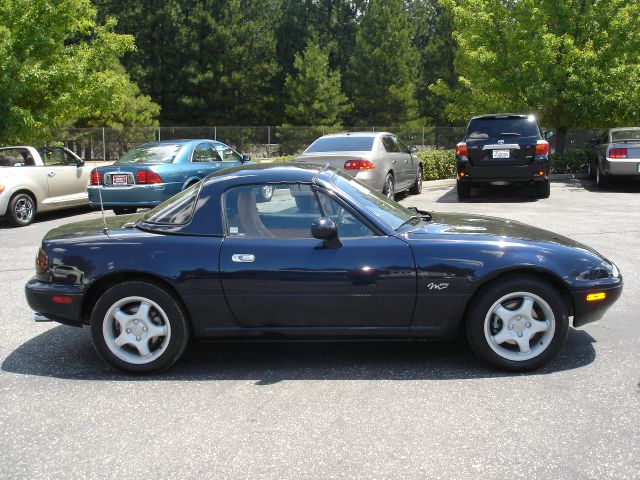 Mazda MX-5 Miata 1996 photo 1