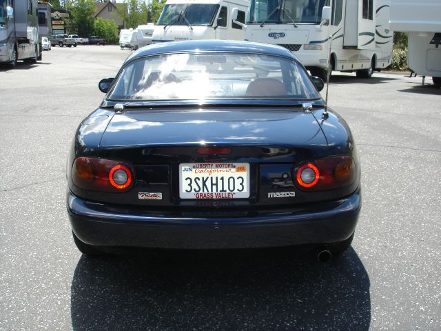 Mazda MX-5 Miata 1996 photo 4