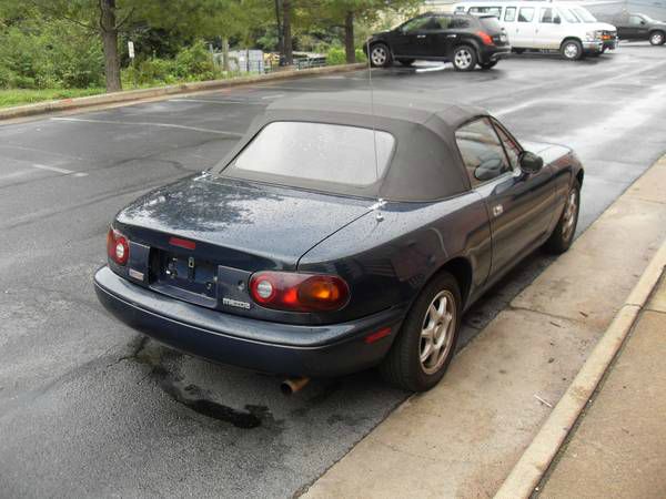 Mazda MX-5 Miata 1997 photo 3