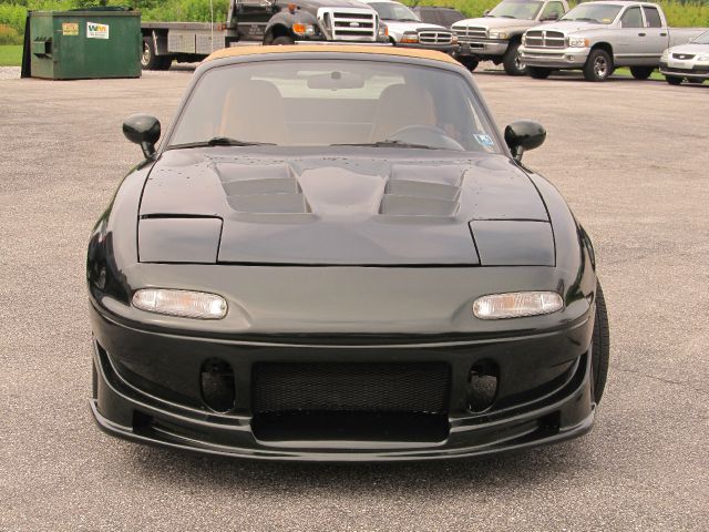 Mazda MX-5 Miata 1997 photo 3
